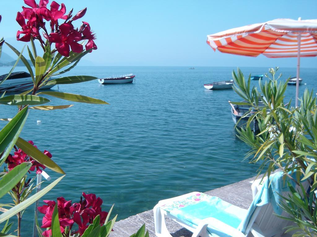 'By The Lake' Apartments Ohrid Chambre photo