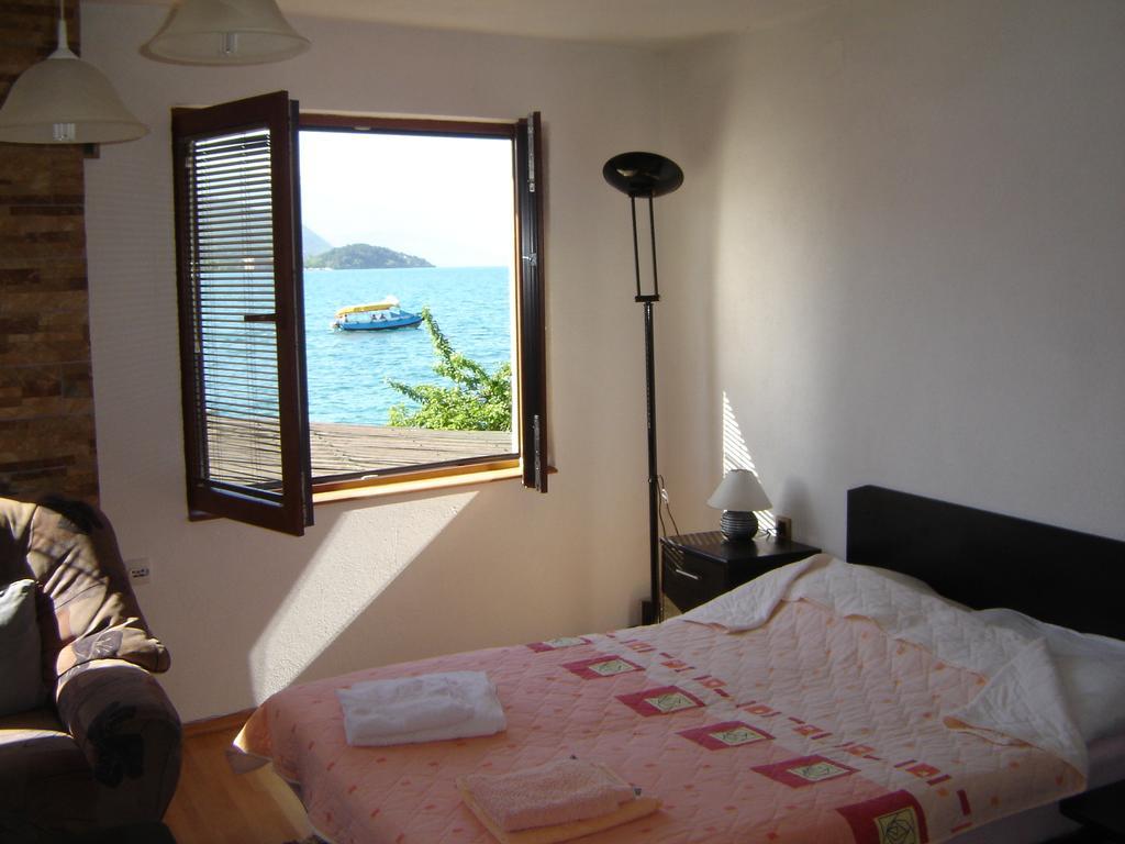 'By The Lake' Apartments Ohrid Chambre photo